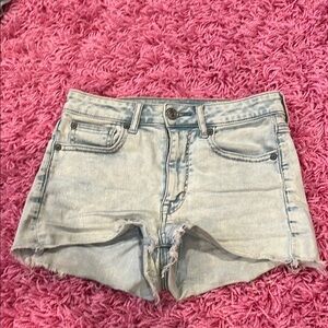 American Eagle light wash jean shorts